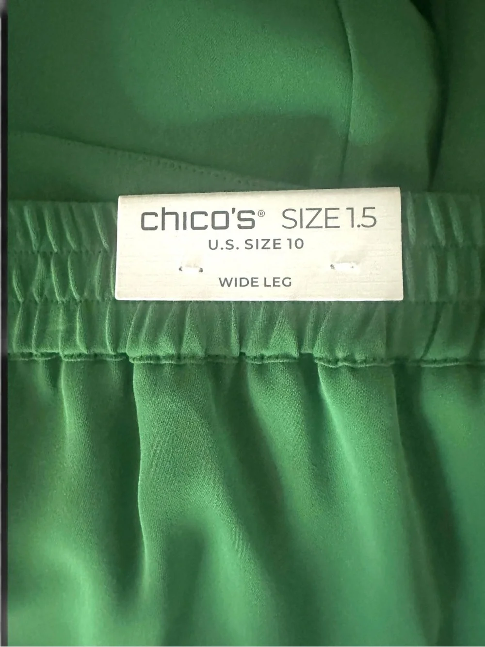 Chico’s NWT Green Eyelet Blouse & Wide Leg Pants 2 Pc Set Size 1.5 / 10